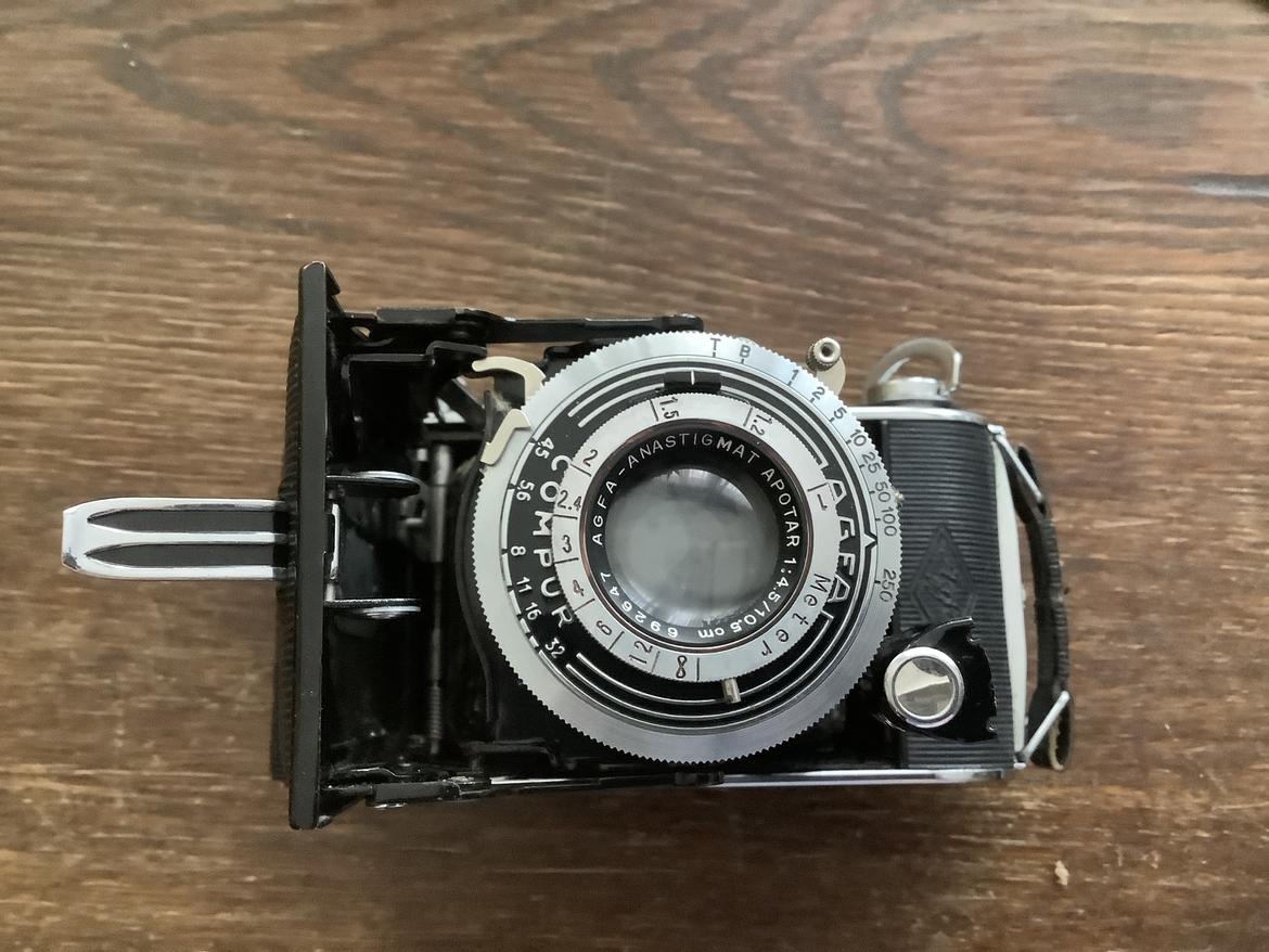 Apotar 1:4,5  f 10,5 cm
